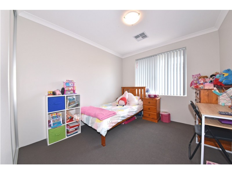 23 Navajo Way, Eglinton WA 6034