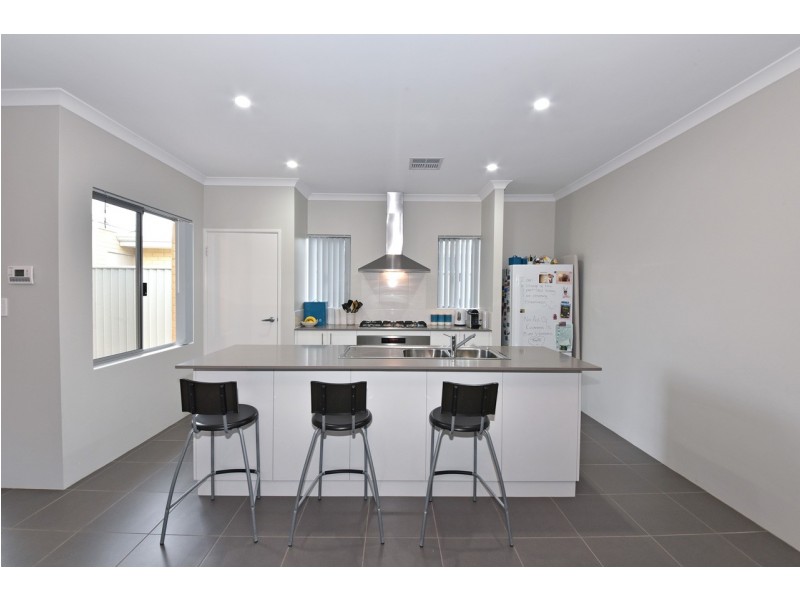 23 Navajo Way, Eglinton WA 6034