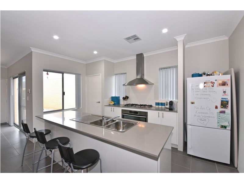 23 Navajo Way, Eglinton WA 6034