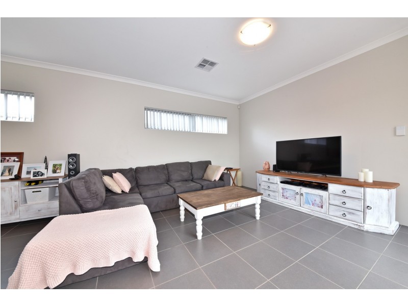 23 Navajo Way, Eglinton WA 6034