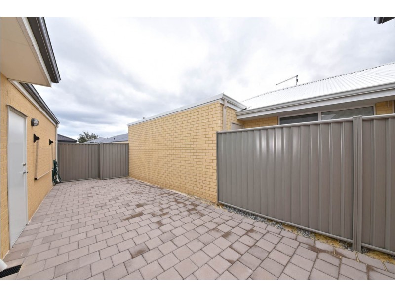 23 Navajo Way, Eglinton WA 6034