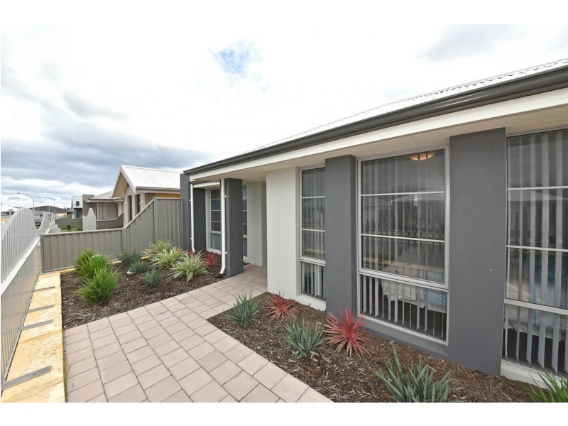 23 Navajo Way, Eglinton WA 6034