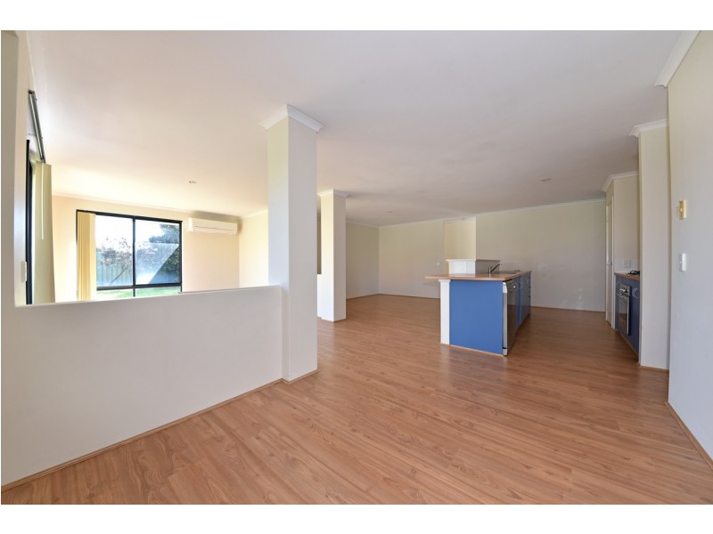 36 Grand Paradiso Parade, Merriwa WA 6030