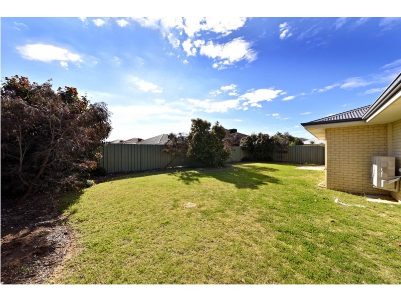 36 Grand Paradiso Parade, Merriwa WA 6030
