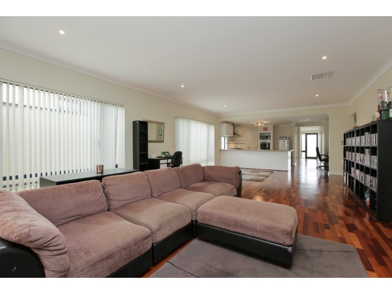 9 Dulles Way, Clarkson WA 6030