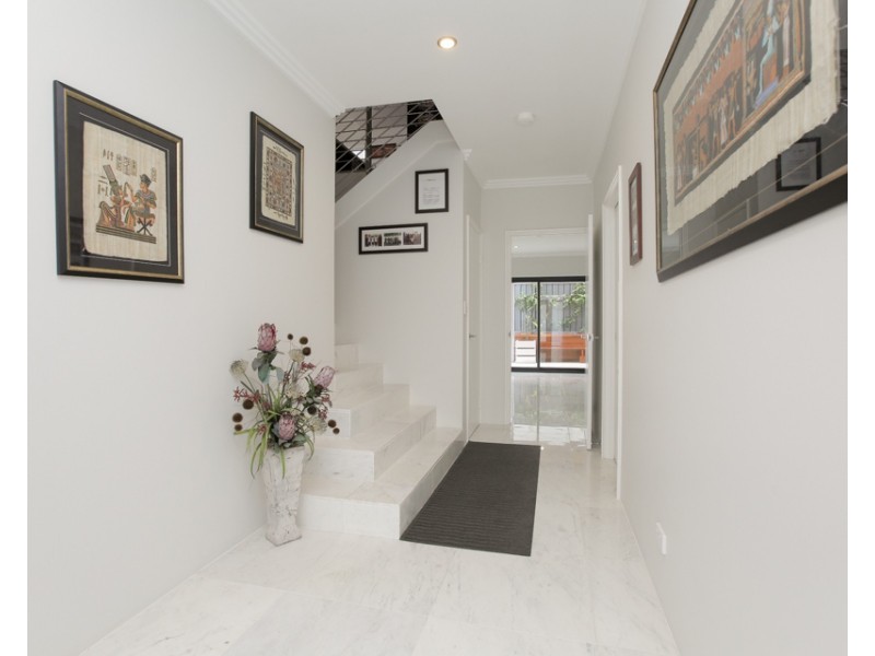 10 Syros Court, Mindarie WA 6030