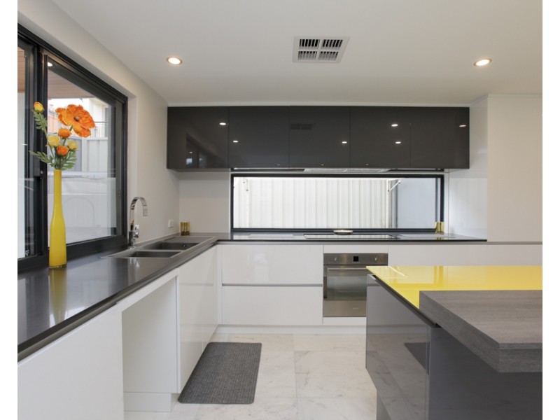 10 Syros Court, Mindarie WA 6030