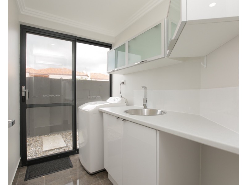 10 Syros Court, Mindarie WA 6030