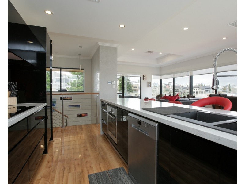 10 Syros Court, Mindarie WA 6030