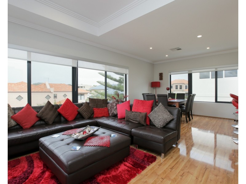 10 Syros Court, Mindarie WA 6030