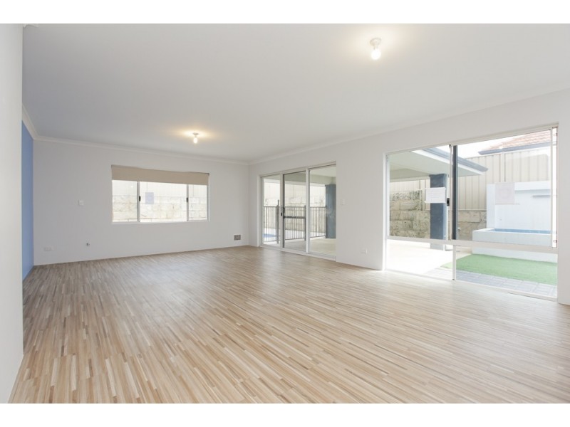 17 Rupara Circle, Quinns Rocks WA 6030