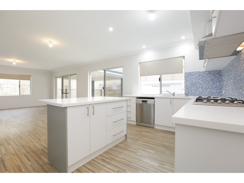 17 Rupara Circle, Quinns Rocks WA 6030