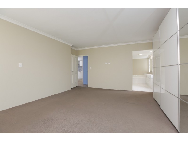 17 Rupara Circle, Quinns Rocks WA 6030