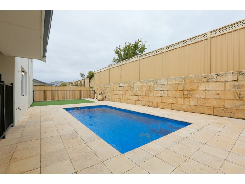 17 Rupara Circle, Quinns Rocks WA 6030