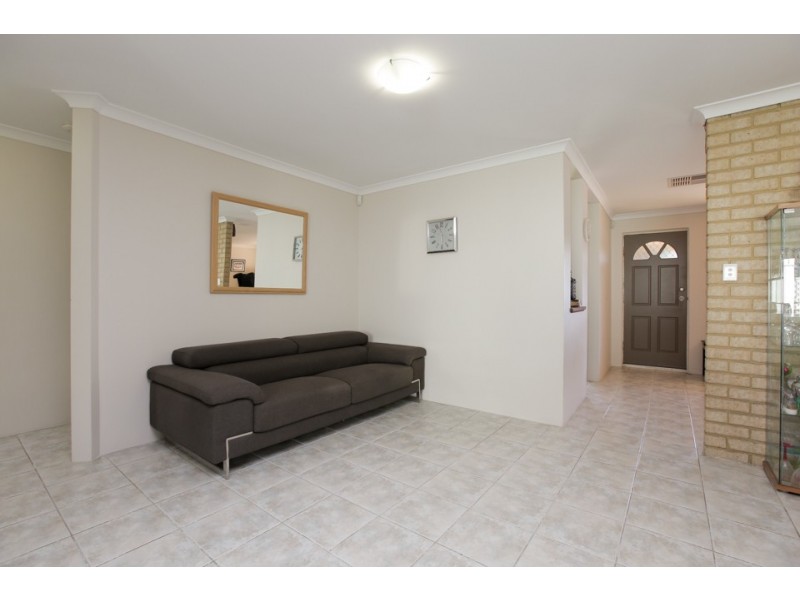 15 Serpentine Gardens, Clarkson WA 6030