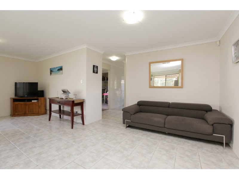 15 Serpentine Gardens, Clarkson WA 6030