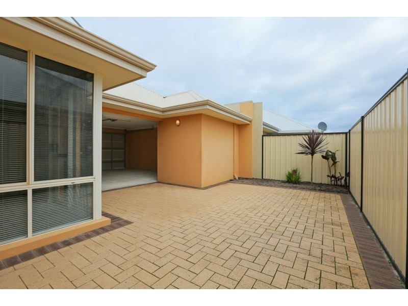 12 Emerson Turn, Clarkson WA 6030