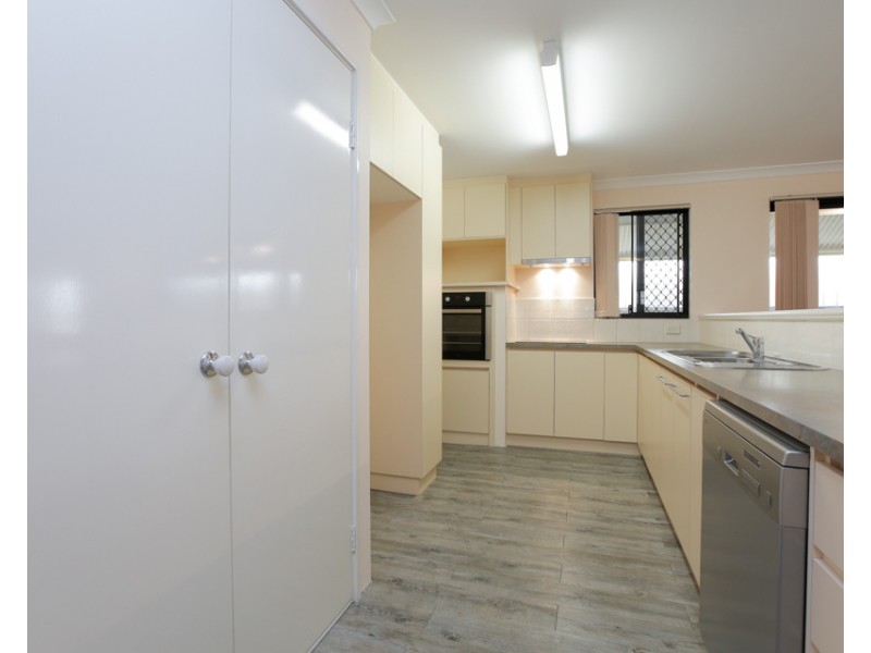 7 Durs Place, Clarkson WA 6030