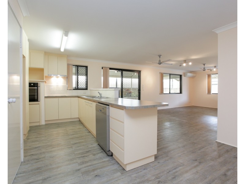 7 Durs Place, Clarkson WA 6030