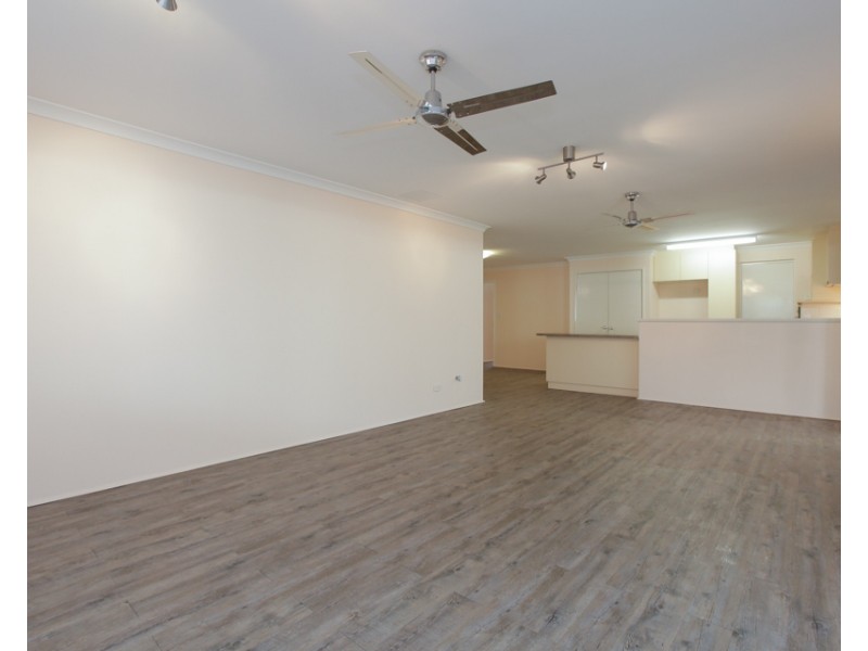 7 Durs Place, Clarkson WA 6030