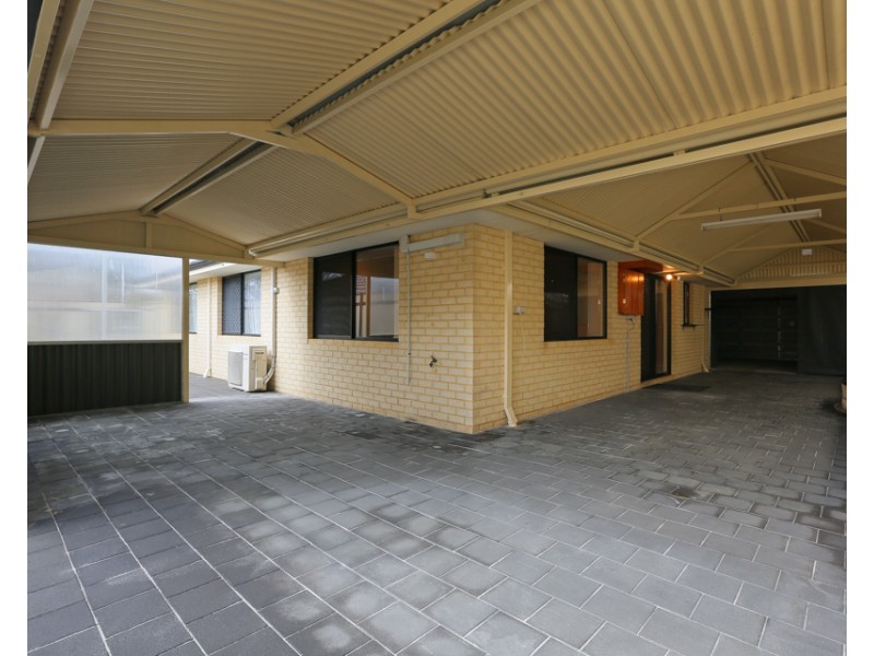 7 Durs Place, Clarkson WA 6030