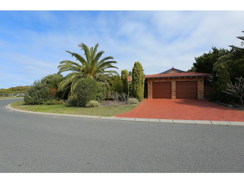 3 Caldera Close, Mindarie WA 6030