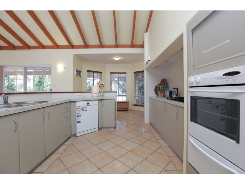 3 Caldera Close, Mindarie WA 6030