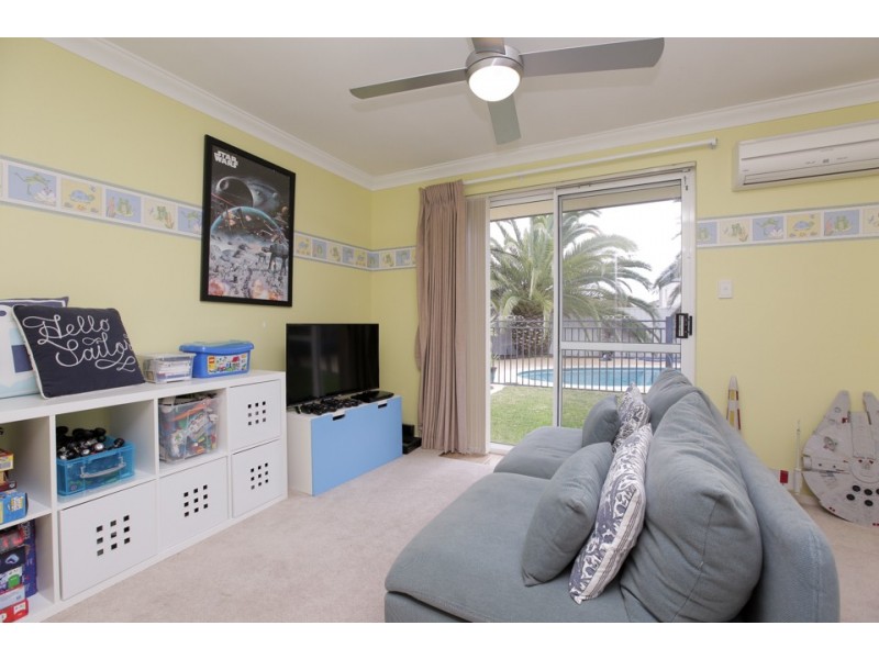 3 Caldera Close, Mindarie WA 6030