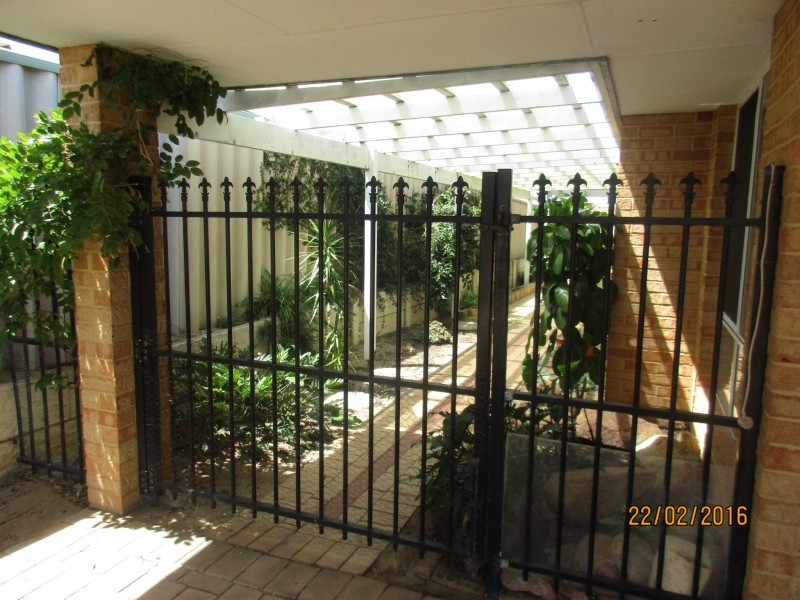 6 Harcus Retreat, Merriwa WA 6030