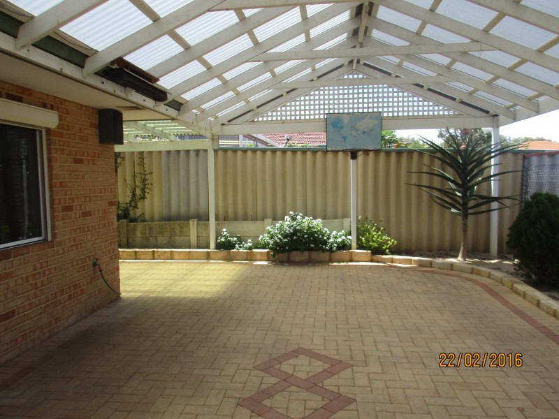 6 Harcus Retreat, Merriwa WA 6030