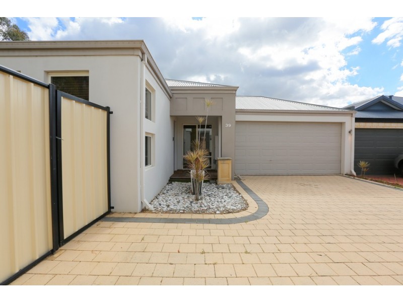 39 Oakpark Green, Clarkson WA 6030