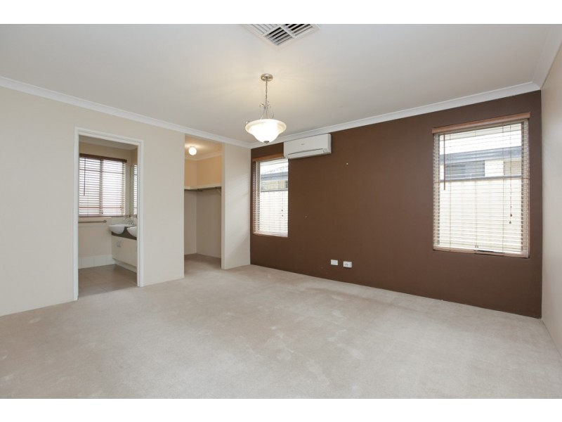 39 Oakpark Green, Clarkson WA 6030