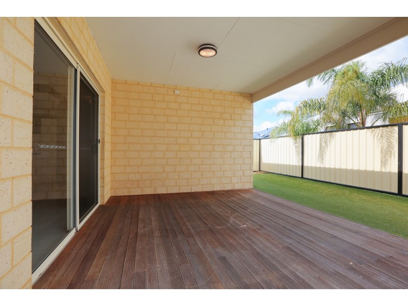 39 Oakpark Green, Clarkson WA 6030