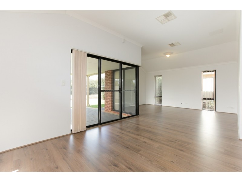 39  Caldwell Turn, Clarkson WA 6030