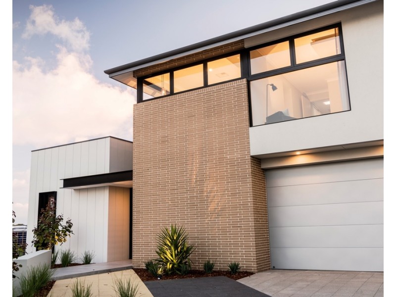 4 Emmae Way, Jindalee WA 6036