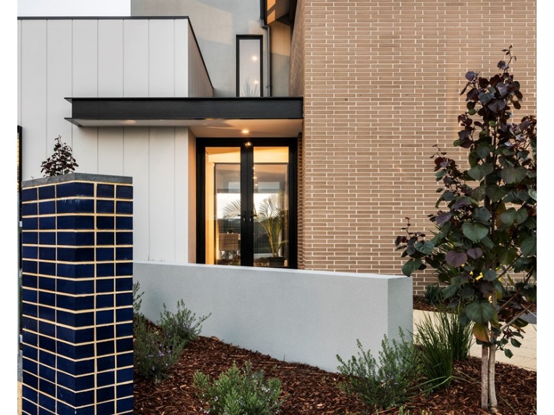 4 Emmae Way, Jindalee WA 6036