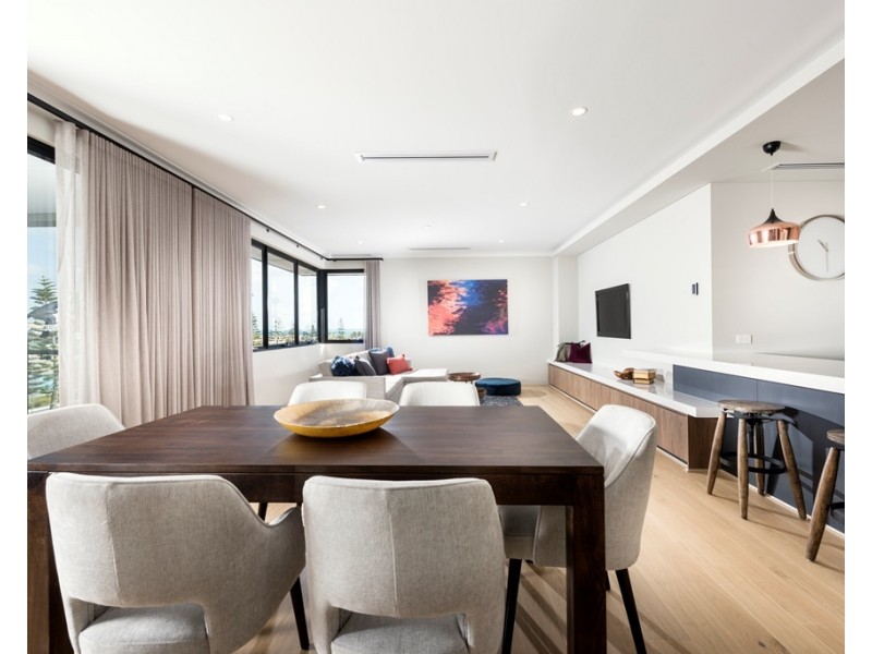 4 Emmae Way, Jindalee WA 6036