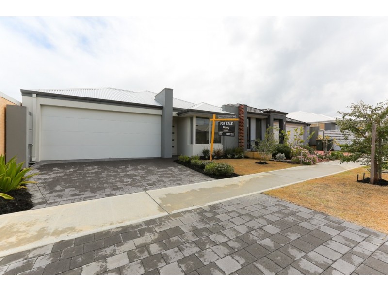 3 Fulvous Loop, Eglinton WA 6034