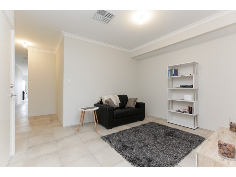 3 Fulvous Loop, Eglinton WA 6034