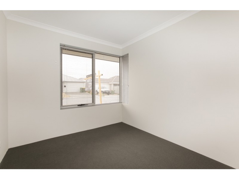 3 Fulvous Loop, Eglinton WA 6034