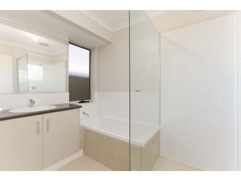 3 Fulvous Loop, Eglinton WA 6034