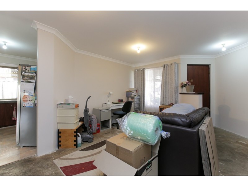 60 Christian Circle, Quinns Rocks WA 6030