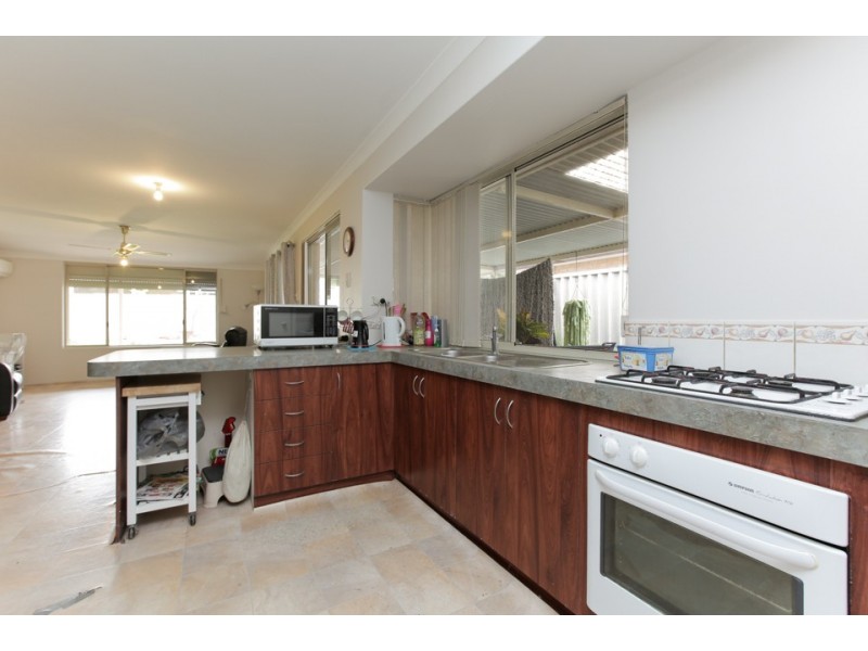 60 Christian Circle, Quinns Rocks WA 6030