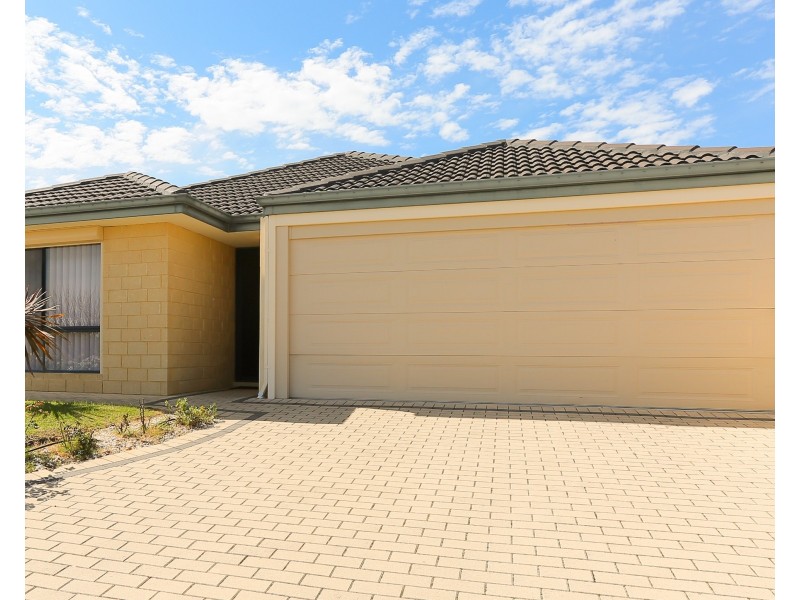 74 Cherokee Green, Clarkson WA 6030