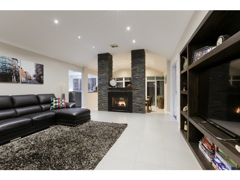 57 Selkirk Drive, Kinross WA 6028