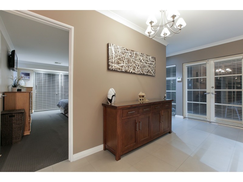 57 Selkirk Drive, Kinross WA 6028