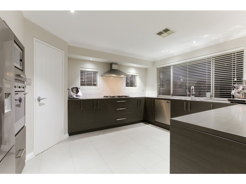 57 Selkirk Drive, Kinross WA 6028