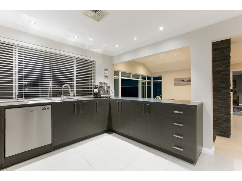 57 Selkirk Drive, Kinross WA 6028