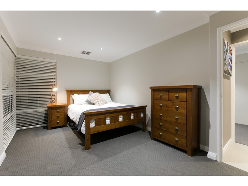 57 Selkirk Drive, Kinross WA 6028