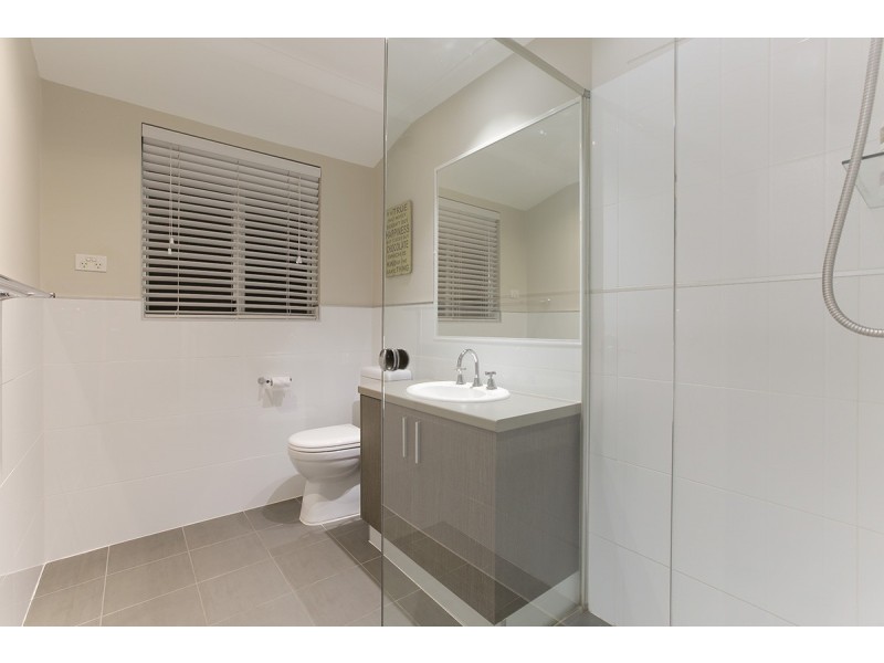 57 Selkirk Drive, Kinross WA 6028